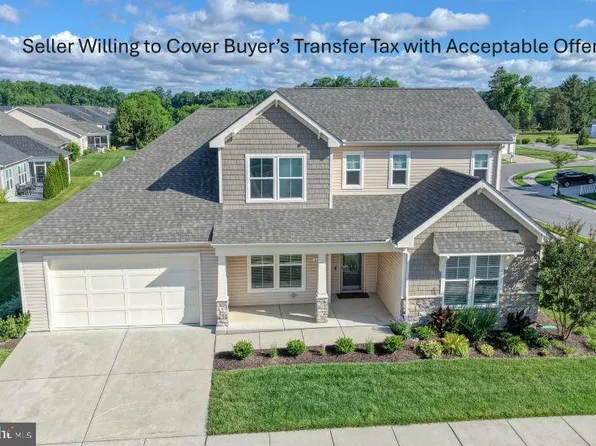 212 Skipping Stone Ln, Dover, DE 19904