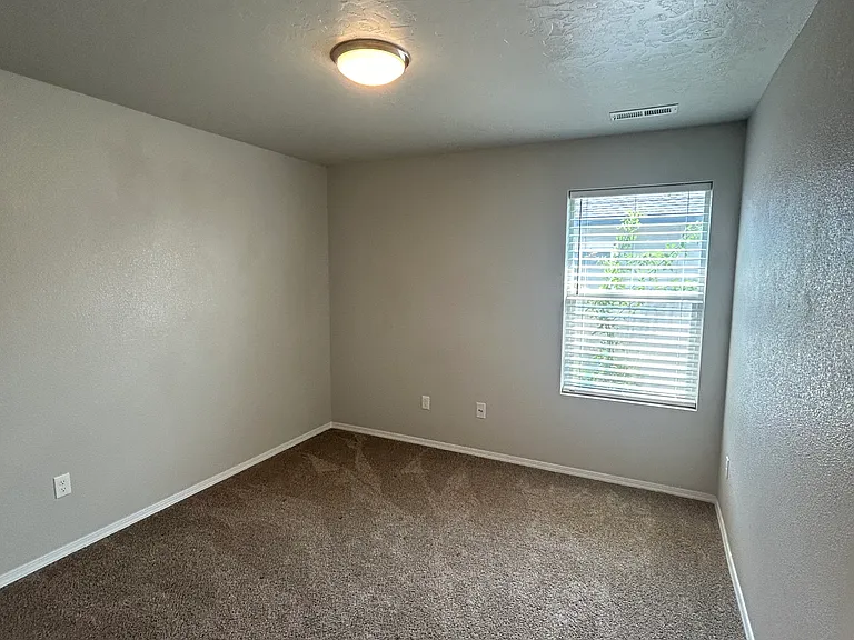 6815 S Birch Creek Ave — Photo 9