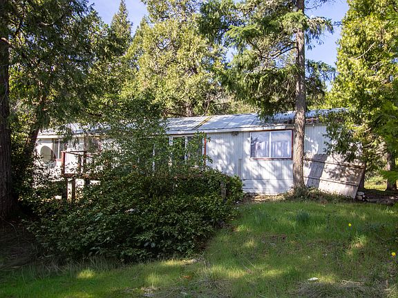 4th image of 297 Warren Rd