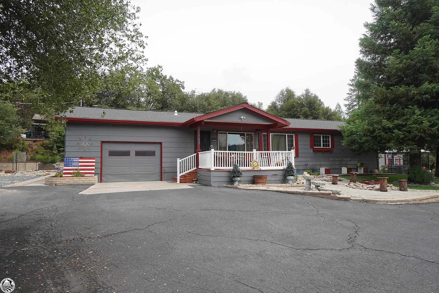 21799 Phoenix Lake Rd photo 1