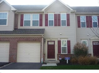 15 Sundance Dr, Hamilton, NJ 08619