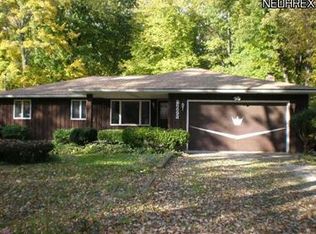 26692 Cranage Rd, Olmsted Falls, OH 44138