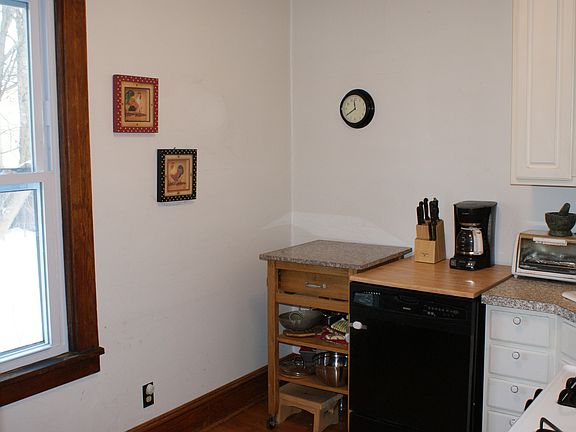 5th image of 685 Park Ave