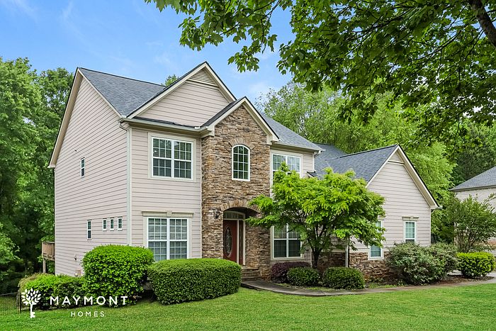 2nd image of 1521 Granby Ln