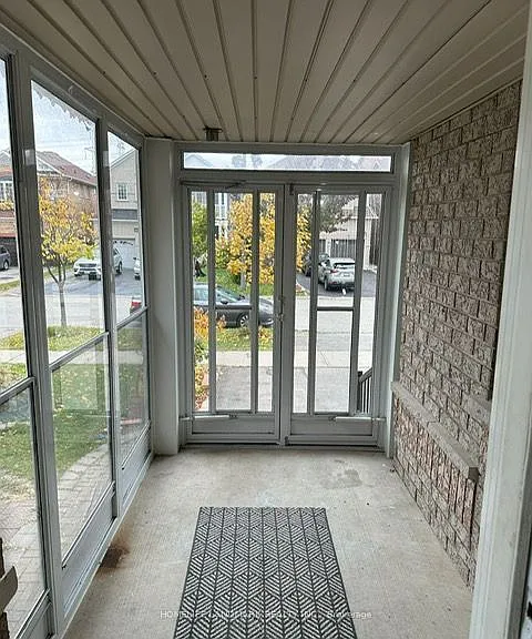 544 Matisse Pl — Photo 1