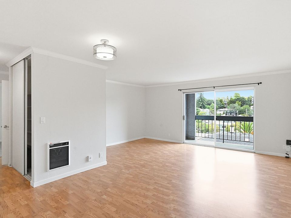 1st image of 475 Weldon Ave #209