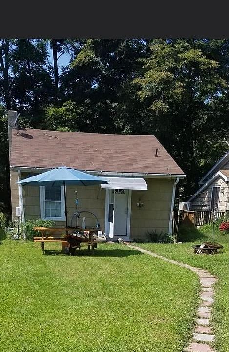 2nd image of 199 Lee Farm Dr