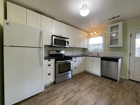 4th image of 324 W 12th Ave #B