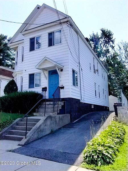 2nd image of 718 Salina Street
