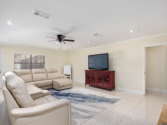 4th image of 7463 Proxie Dr