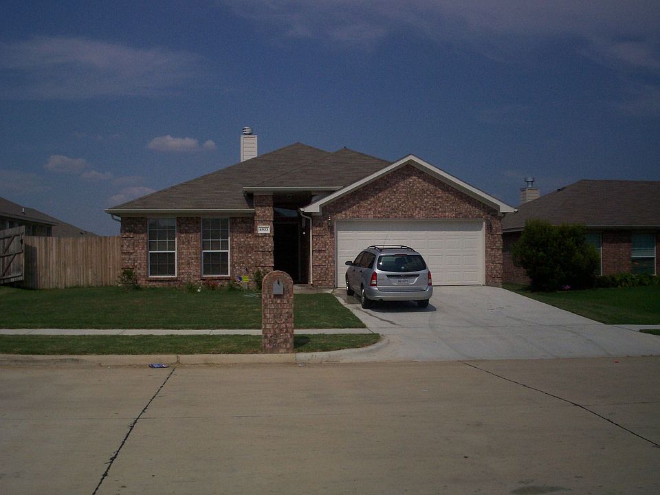 2nd image of 6933 Meadow Bend Dr