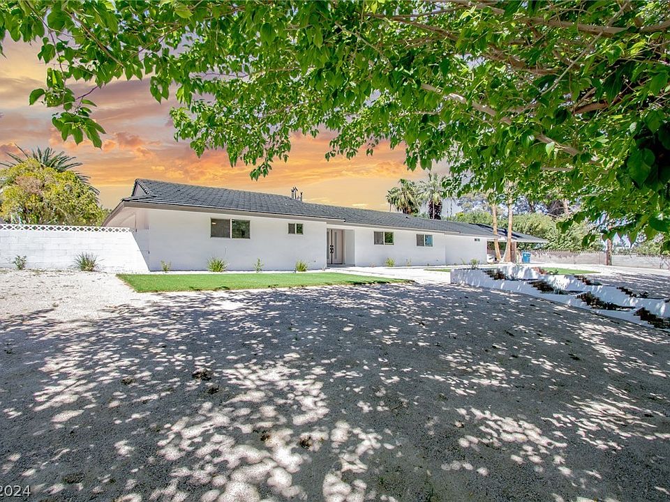 2nd image of 1630 Santa Anita Dr