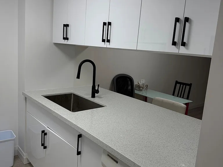 44 Gerrard St W #611 — Photo 10