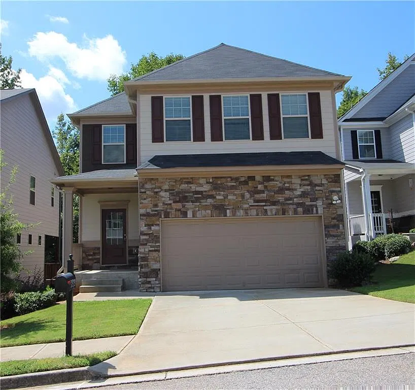 4 bed, 3.5 bath, 2240 sqft, $2,550 — Photo 2