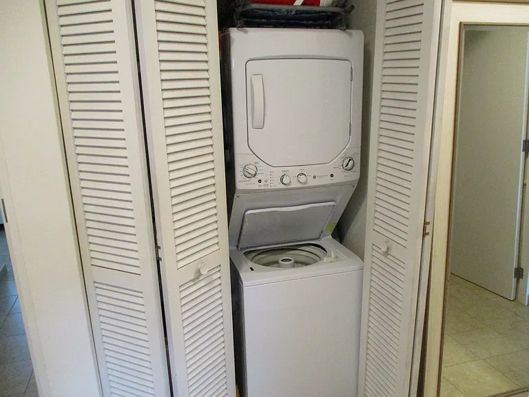 180 Palmas Dr #11E — Photo 15