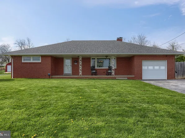 283 Airport Rd, Fredericksburg, PA 17026