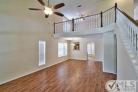 5th image of 1114 Wild Cherry Dr