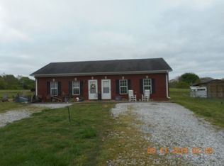 318 Spring St #B, Loretto, TN 38469