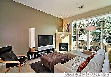 5th image of 180 W Island Ave #Th
