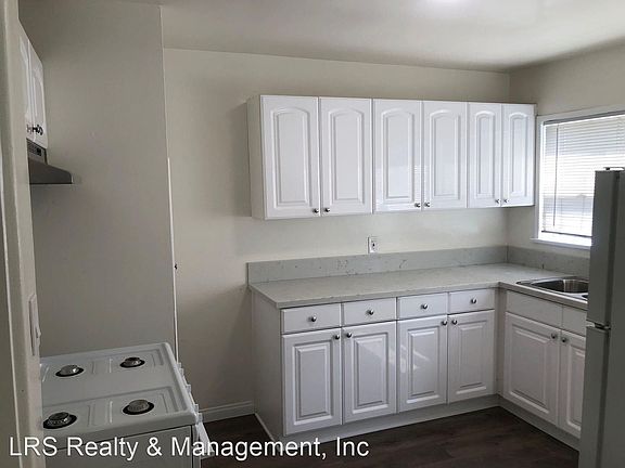 5th image of 1320 Pico Blvd #3
