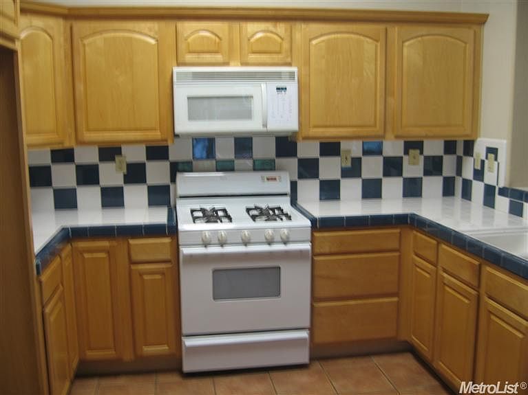 2nd image of 9352 Pioneer Cir
