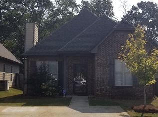 1025 Savannah Ln, Calera, AL 35040