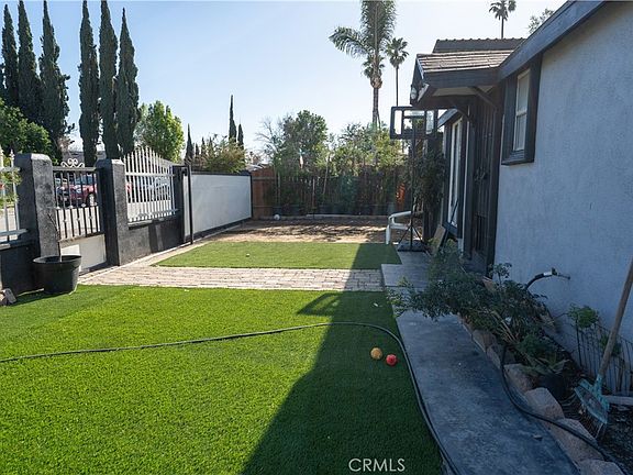 2nd image of 3895 Twining St