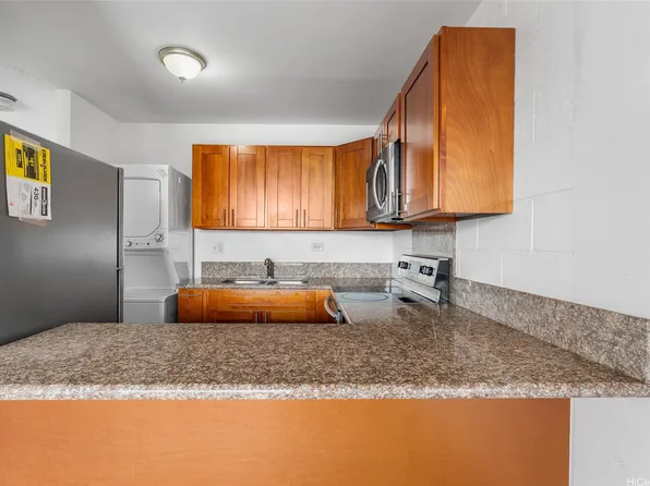 950 Lehua Ave APT 301, Pearl City, HI 96782