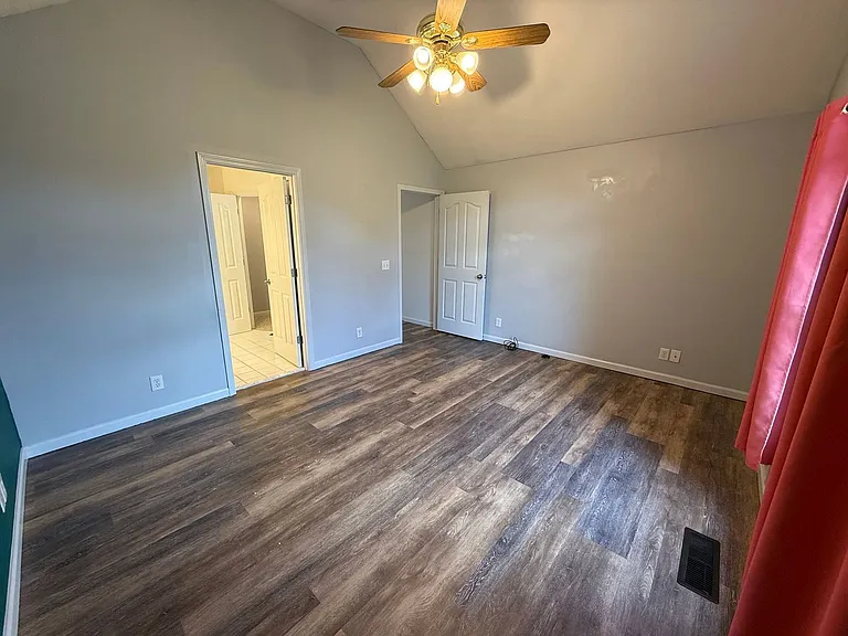 2017 Smith Cir — Photo 15