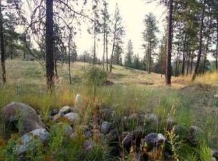 9601 W Parkview Bluff Ln, Nine Mile Falls, WA 99026