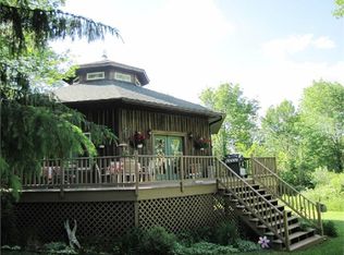 13651 Ryan Dr, Cazenovia, WI 53924