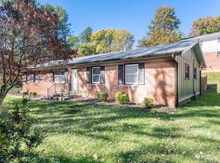 24 Brookcliff Dr, Asheville, NC 28804