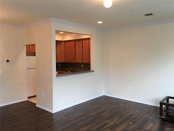5th image of 128 Heron Ln