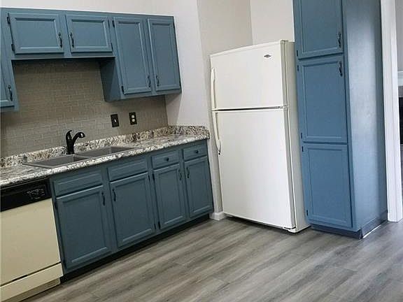 4th image of 7605 Lake Vista Ln