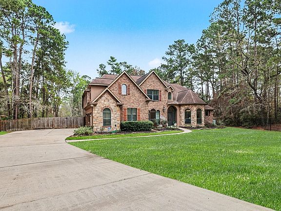 3rd image of 27726 Tiverton Ct