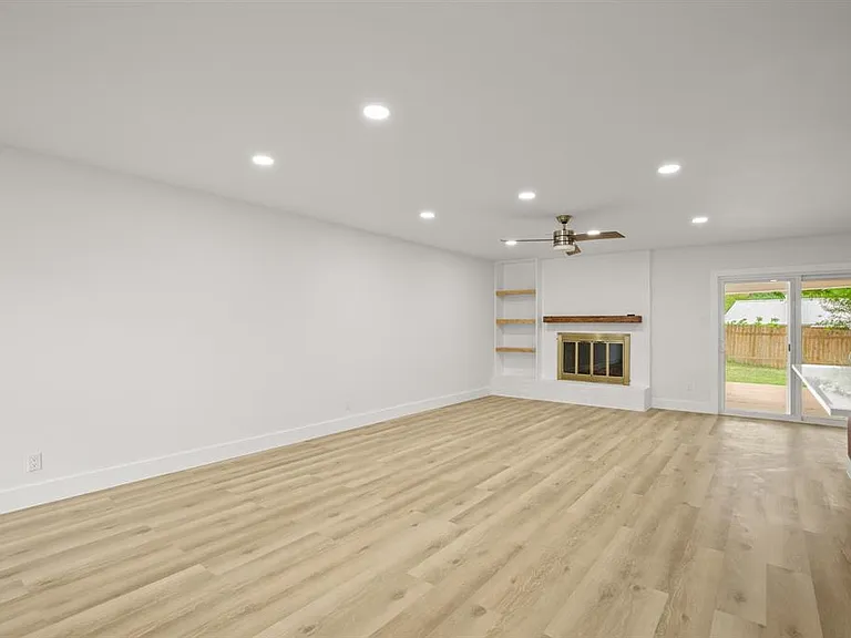 9006 Lodge Ct — Photo 16