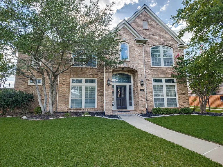 200 Bob O Link Dr — Photo 5