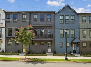 138 Chestnut Cir, Atlanta, GA 30342