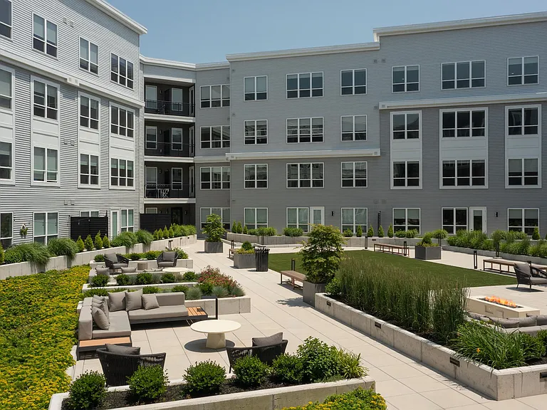 EDGE Apartments — Photo 31