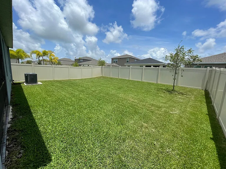5616 Los Robles Ct — Photo 7
