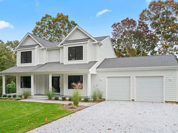 4 Squaw Rd, East Hampton, NY 11937