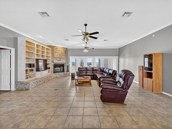 5th image of 1141 Lake Halbert Rd