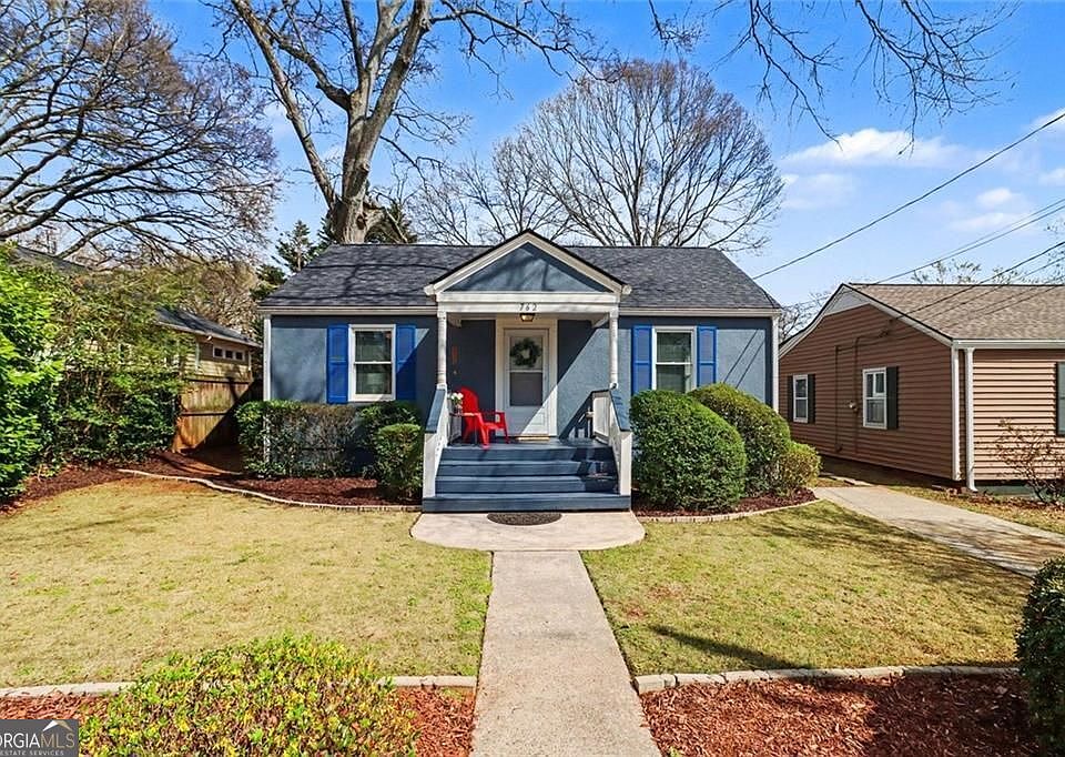 1st image of 762 Livingston Pl