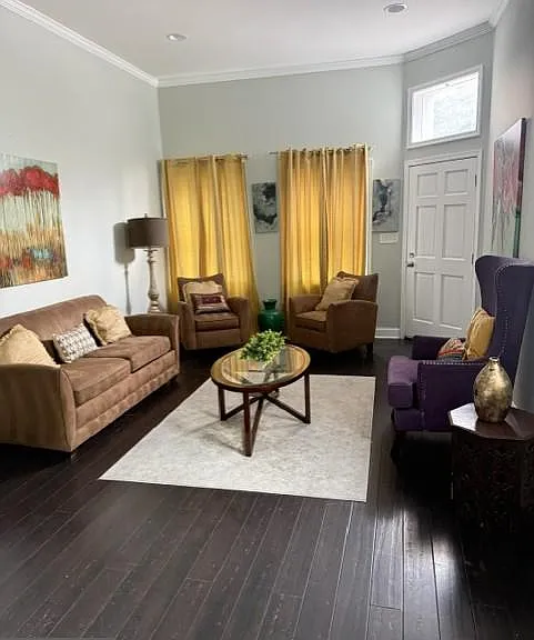 1046 W Lombard St — Photo 17