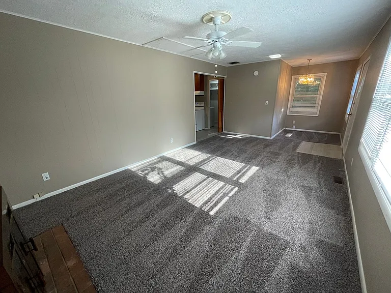 2208 Carlisle Rd — Photo 6