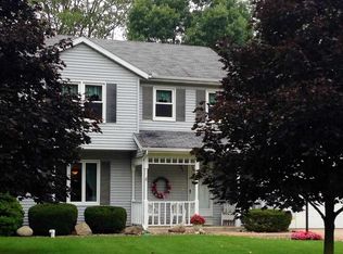 57321 Peachstone Dr, South Bend, IN