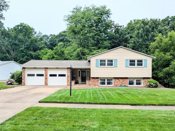 724 Strowbridge Dr, Huron, OH 44839