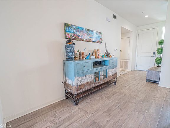 3rd image of 4060 Tradewinds Dr