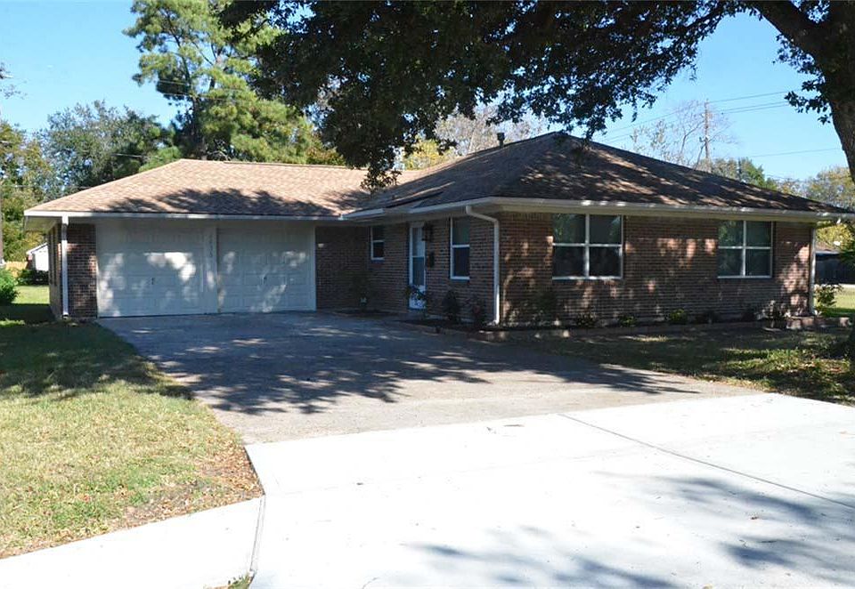 1st image of 2033 Kingsdale Dr