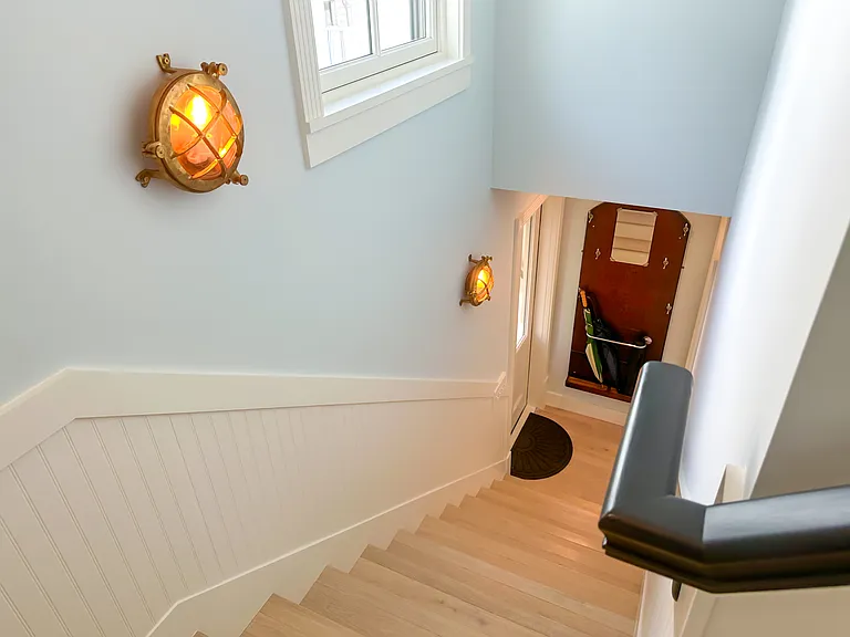 614 Beech St — Photo 10